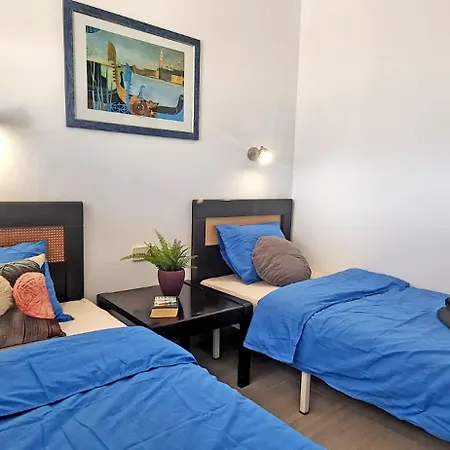 Aurora アパート *